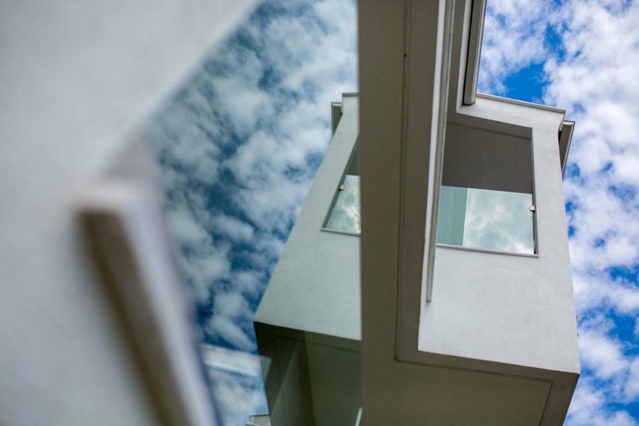The Papoutsakis Apartments Nikiti  Exterior photo