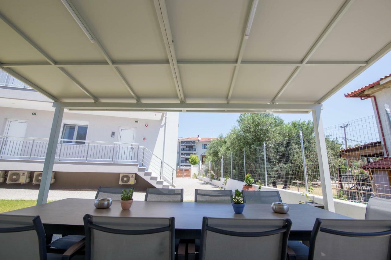 The Papoutsakis Apartments Nikiti  Exterior photo